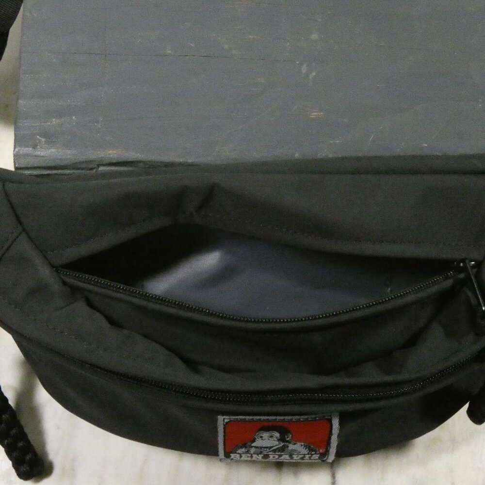 LAST ONE! Ben Davis Waist Cross Body Bag/ Fanny Pack Black - Picture 6 of 7
